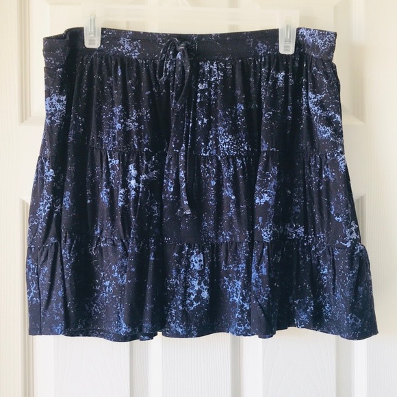 LuLaRoe Dresses & Skirts - 💠DELETE ON 12/31💠 LuLaRoe Taila Skirt